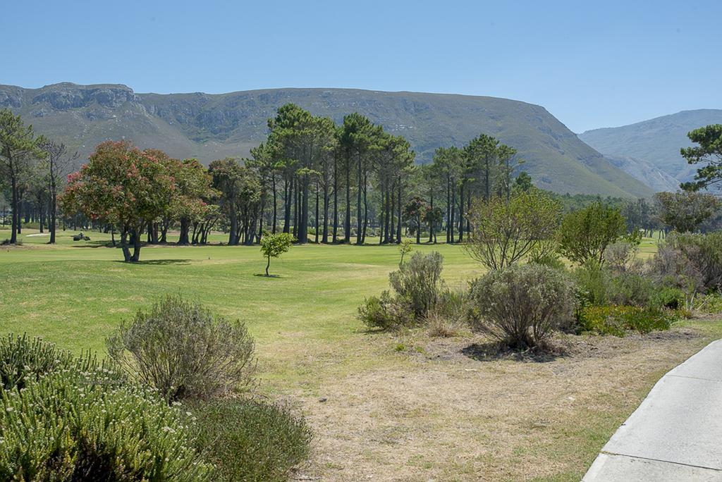 Fernkloof Fairways Villa Херманус Екстериор снимка