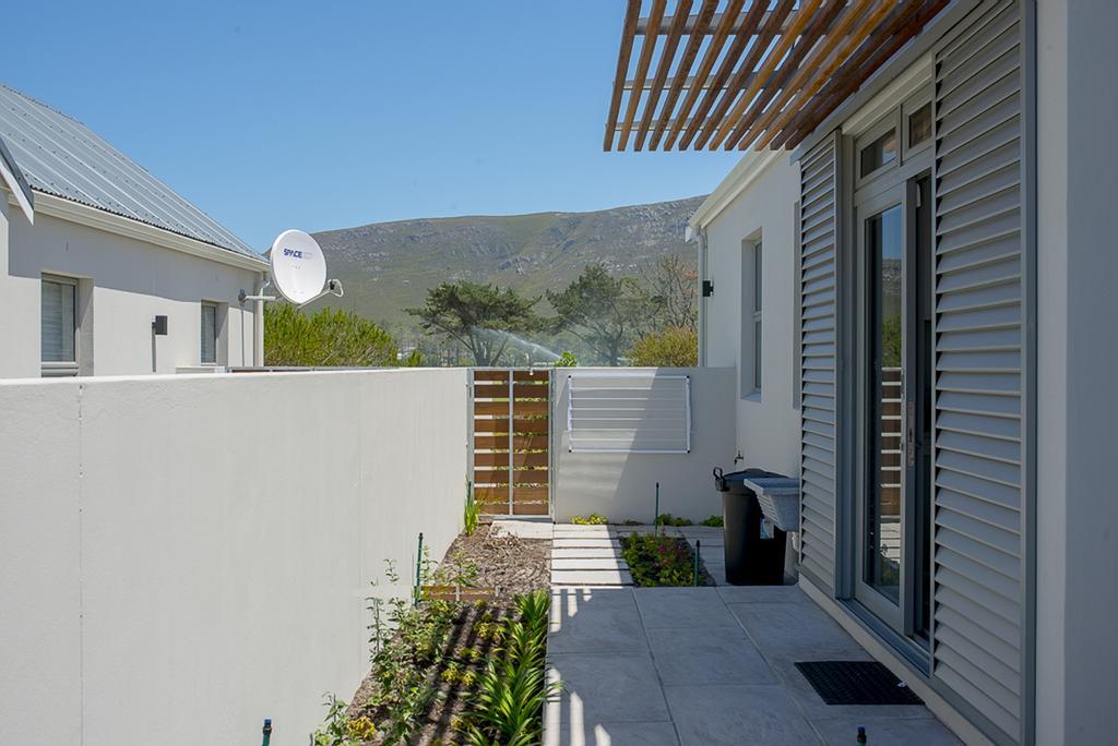 Fernkloof Fairways Villa Херманус Екстериор снимка